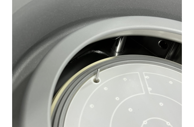 Поднятые пины